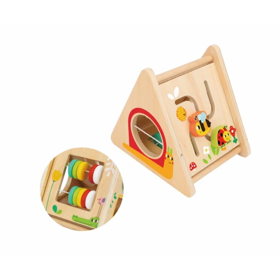 Fából készült tevékenységi háromszög