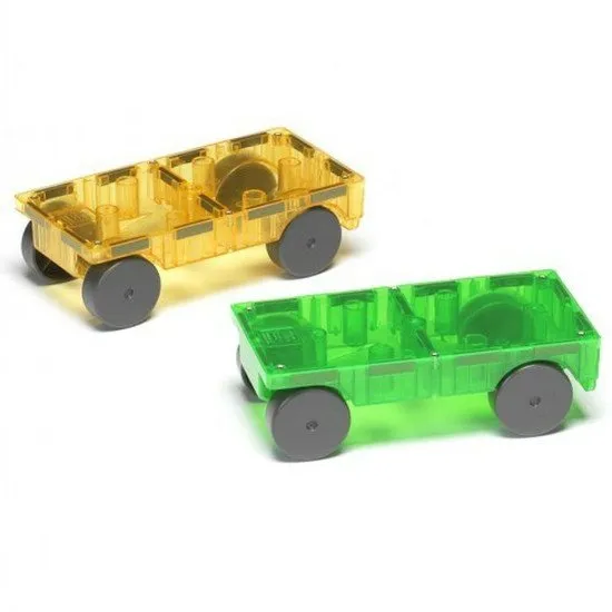 A Cars 2 építőkészlet fejleszti a képzeletet és a finommotorikát.