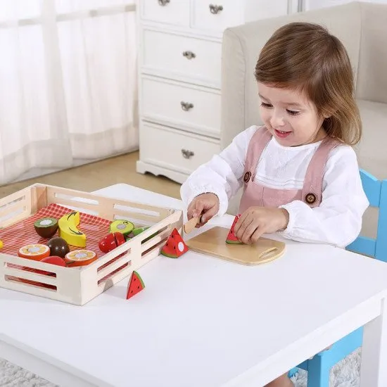 Gyerekeknek vágható fából készült gyümölcs