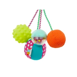 Sounds So Squeezy függő csörgő labdákkal