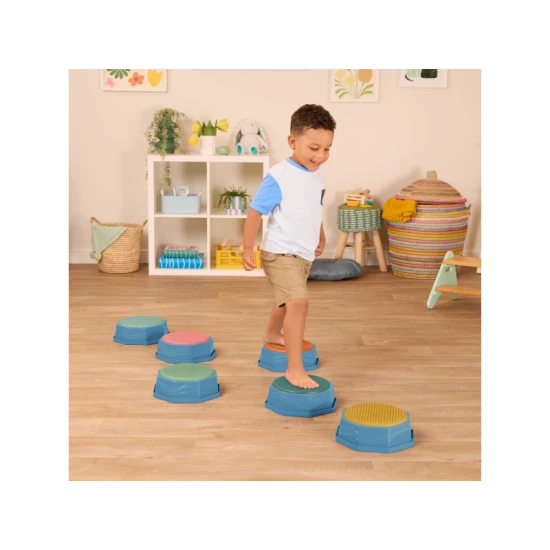 Balance & Hop egyensúlyozó lépőkövek 6 db B.toys Balance & Hop egyensúlyozó lépőkövek BX2484ZBT