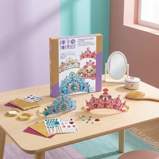 Készítsd el saját koronáidat!