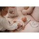 Little Dutch Soft Flowers baba pelenkázótáska pelenkával, pelenkázó alátéttel és előkével virágmintával