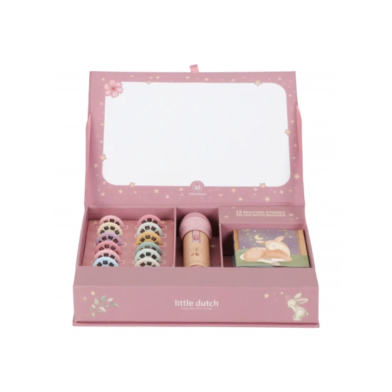 LITTLE DUTCH Projektor Rózsaszín Little Dutch Pink gyerekprojektor - mesék kivetítésre 12 tekercssel és egy illusztrált könyvvel