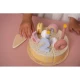 A születésnapi torta kötelező darab minden ünnepségen.