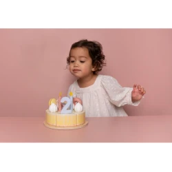 Rózsaszín születésnapi torta Rózsaszín születésnapi torta
