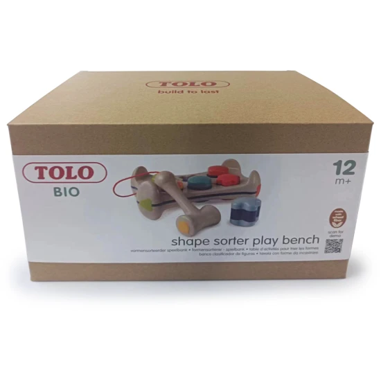 Hammer Shape válogatótábla tevékenységek kalapáccsal és 6 különböző formával, amelyeket a tábla lyukaiba kalapálnak.