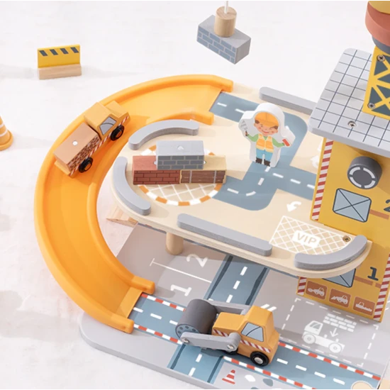 Daru és autó készlet Tooky Toy – fa építőkészlet daruval, autókkal és figurákkal