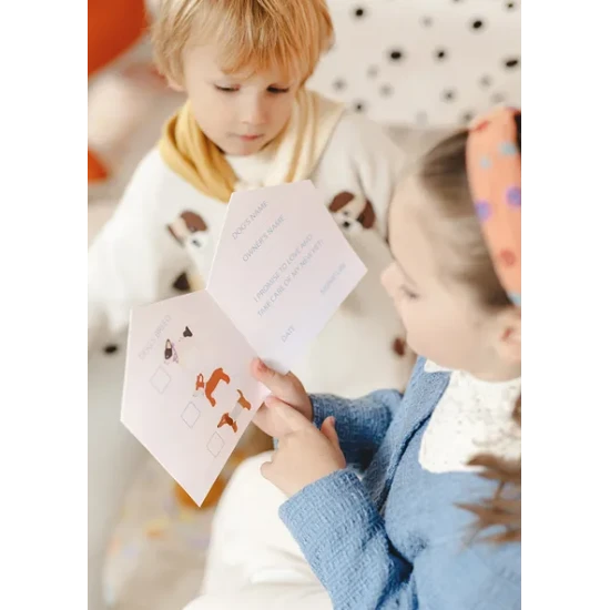 Tacskó fóliás lufi gyerekbuli díszeként
