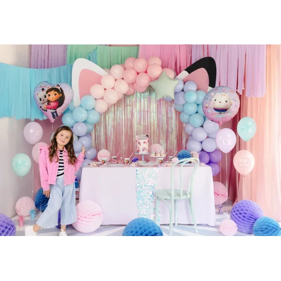 Születésnapi díszek Gabby babaházával, amelyek csillogóak