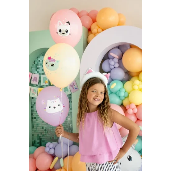 Születésnapi díszek Gabby babaházával, amelyek csillogóak