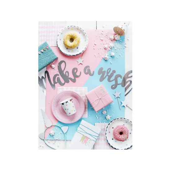 Csillag motívumú tányérok bármilyen születésnapi ünnepségre alkalmasak.