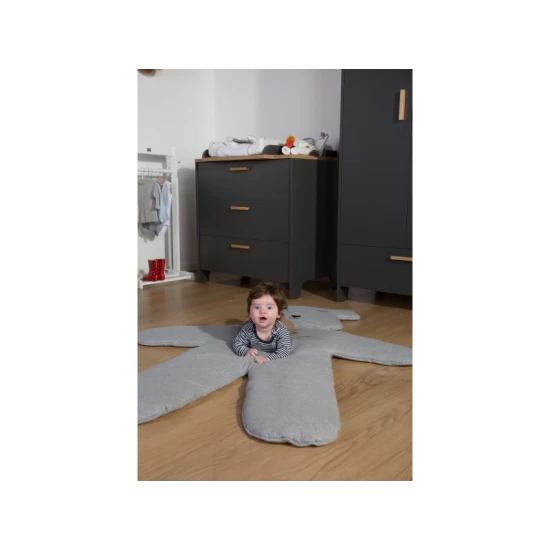Játszószőnyeg Medveď Teddy Jersey Grey 150 cm Childhome Medveď Teddy Jersey Grey 150 cm – puha játszószőnyeg a gyerekszobába