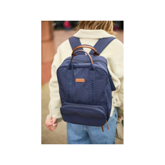 Childhome Family Club Signature Urban Navy – pelenkázó hátizsák 40×30×16 cm