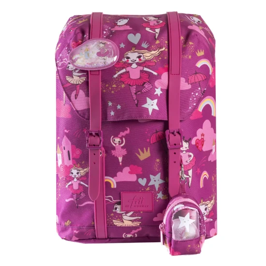 A világos iskolatáska Ballerina Dark Pink tökéletesen illeszkedik egy kis diák hátára.