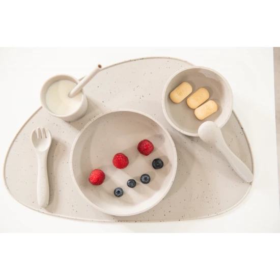 5 részes étkészlet Platinum Silicone Sand - KikkaBoo 31302050002KB