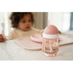 Pohár szívószállal 300 ml 9 hónapos kortól Tündérkert Pohár szívószállal 300 ml 9 hónapos kortól Tündérkert