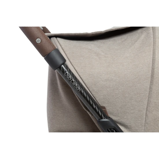Oslo Carbon babakocsi Twillic Truffle Maxi-Cosi Oslo Carbon babakocsi Twillic Truffle
