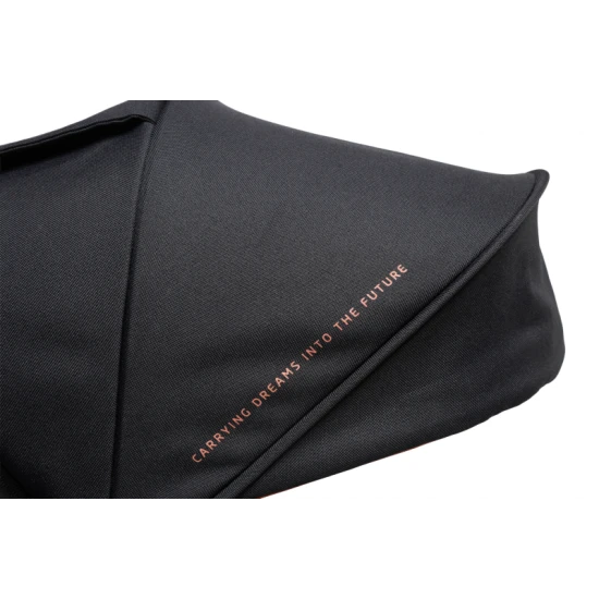 Oslo Carbon babakocsi Essential Black Maxi-Cosi Oslo Carbon babakocsi Essential Black