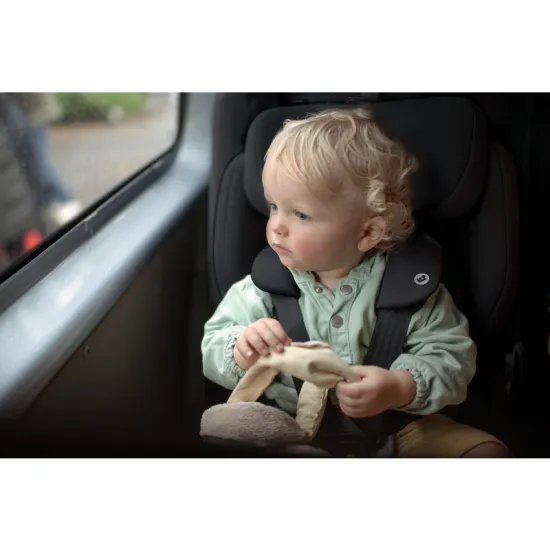 Maxi-Cosi Nomad Plus autósülés Authentic Black Nomad Plus autósülés Authentic Black