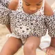 Stílusos és biztonságos úszómellény ujjakkal gyerekeknek Swim Essentials Leopard