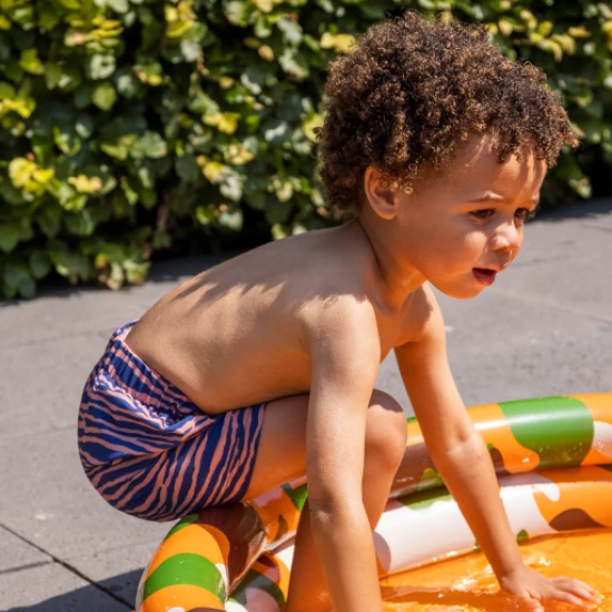 Gyerek fiú úszónadrág UPF 50+ Zebra Swim Essentials anyaggal