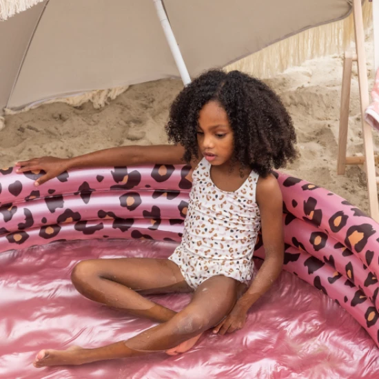 Lányok gyermek fürdőruha UPF 50+ Leopard bézs színnel a Swim Essentials-tól